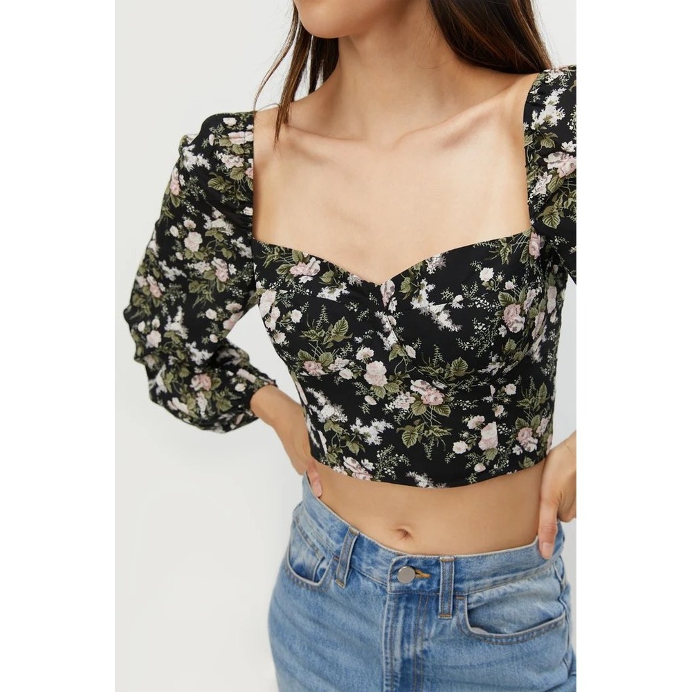 Oak + Fort Floral Long Sleeve Crop Top Sweetheart Neck Smocked Blouse Black M